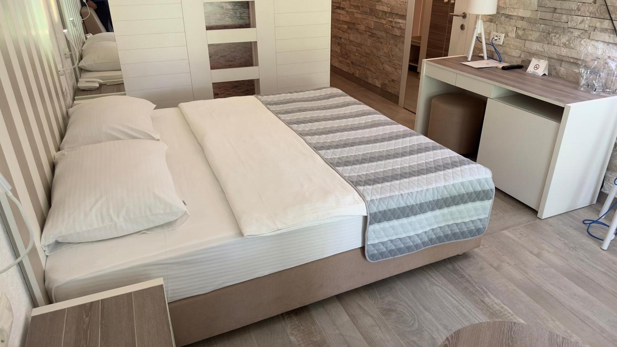 Hotel Aleksandar Budva Bagian luar foto