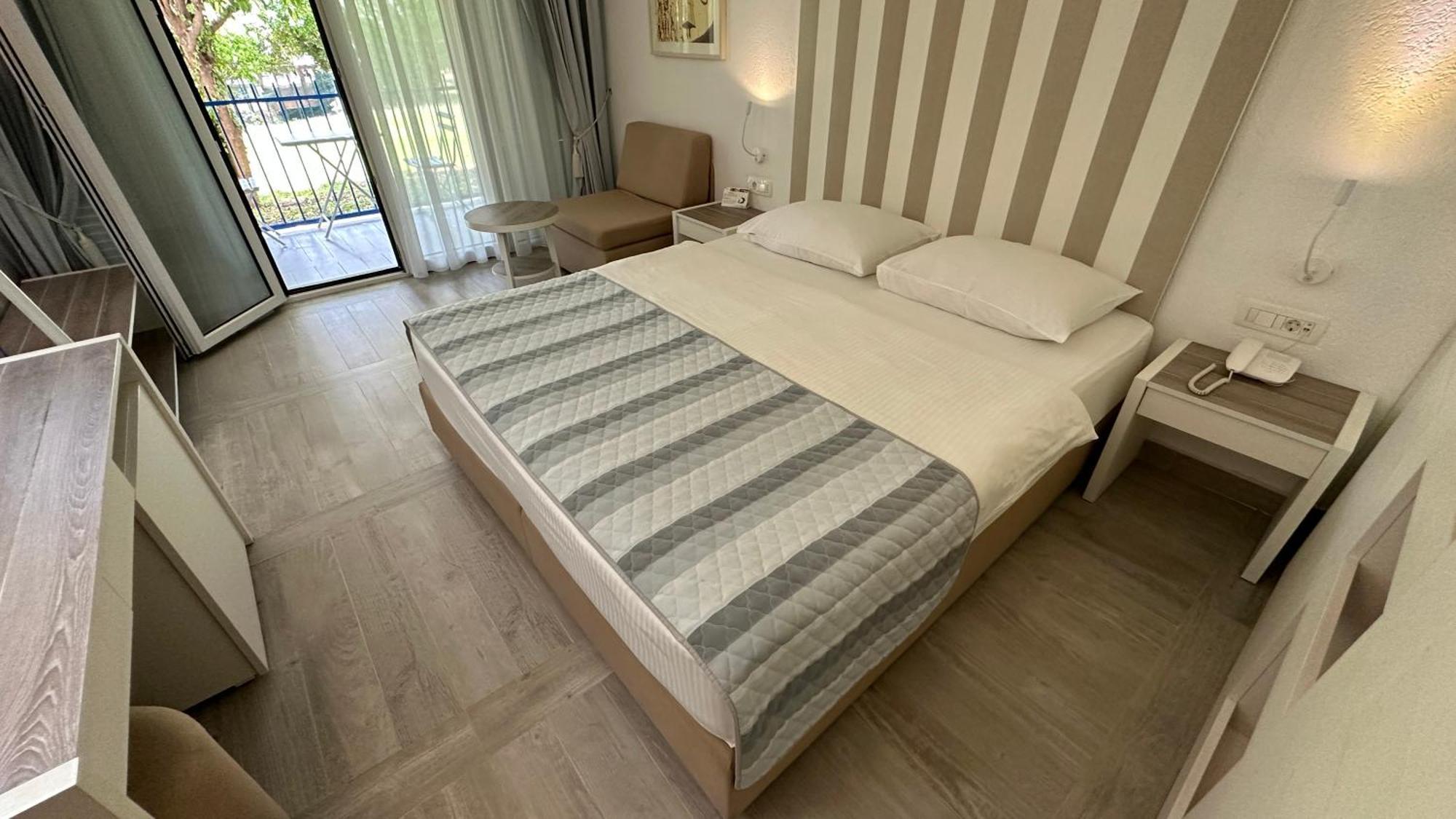 Hotel Aleksandar Budva Bagian luar foto