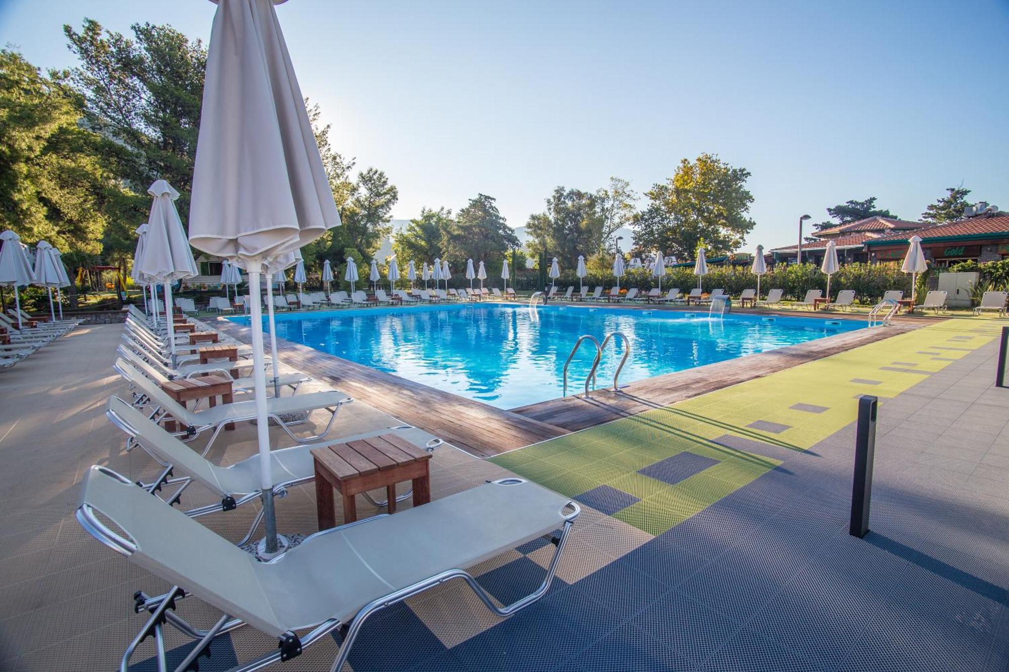 Hotel Aleksandar Budva Bagian luar foto