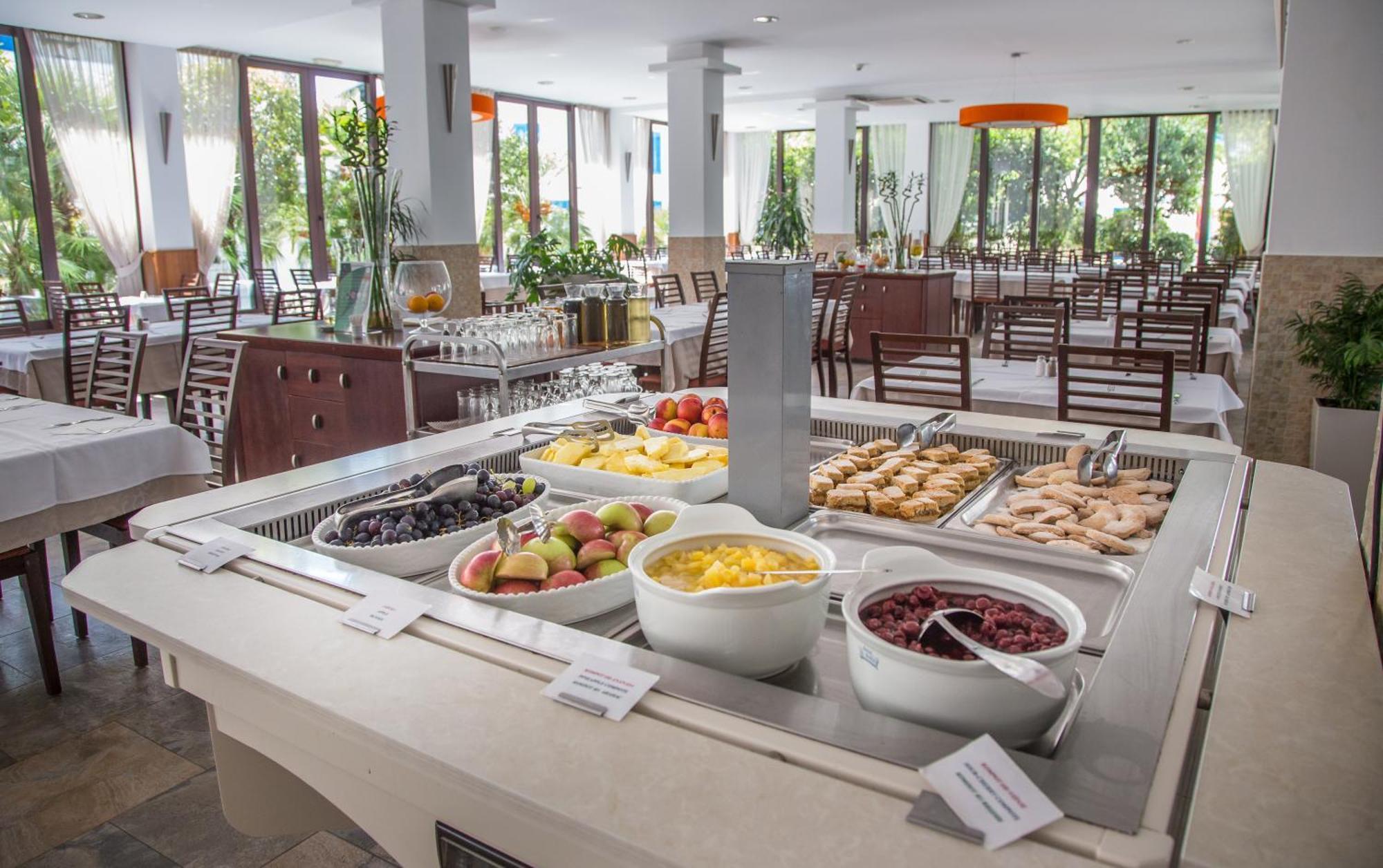 Hotel Aleksandar Budva Bagian luar foto