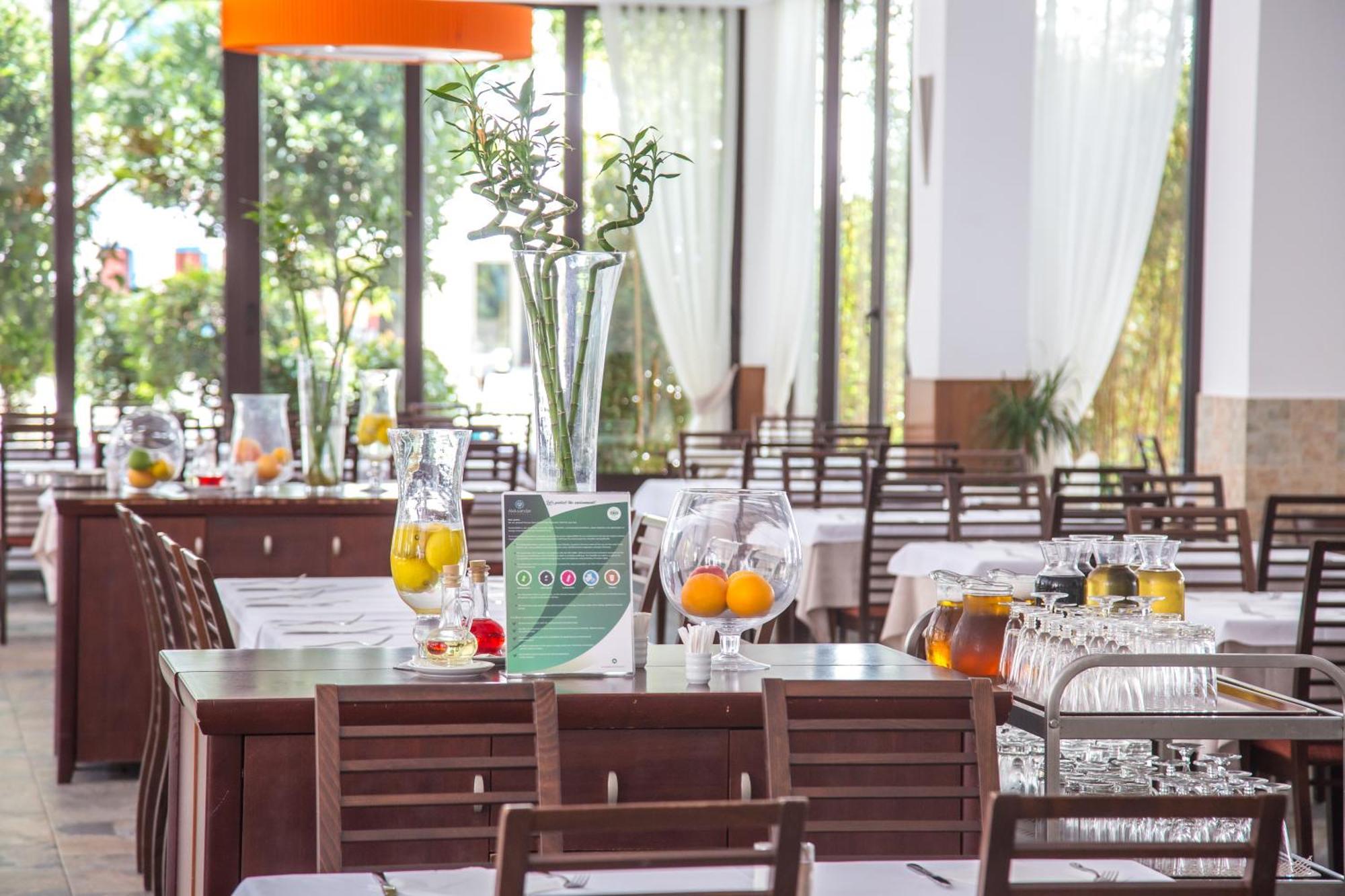 Hotel Aleksandar Budva Bagian luar foto